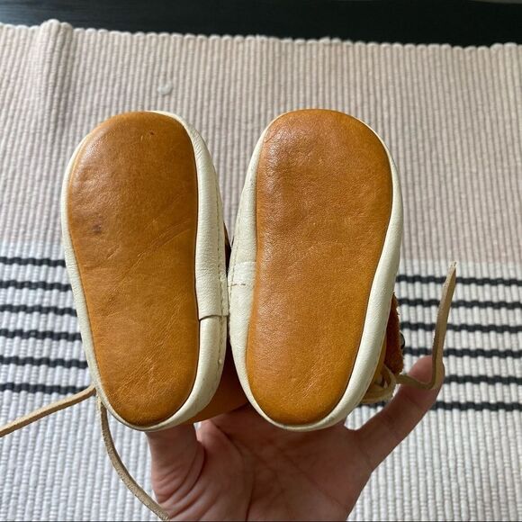 Vintage Leather Moccasin Booties Fringe Bell 3 - Picture 5 of 5